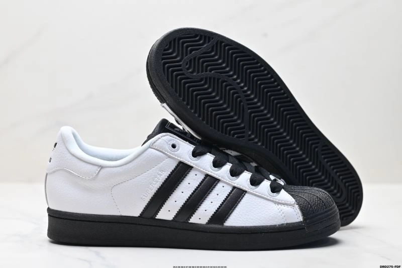 Flexible Adidas Superstar Shoes 159