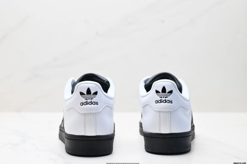 Flexible Adidas Superstar Shoes 159
