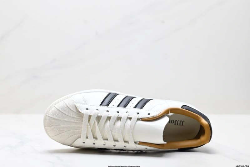Flexible Adidas Superstar Shoes 152