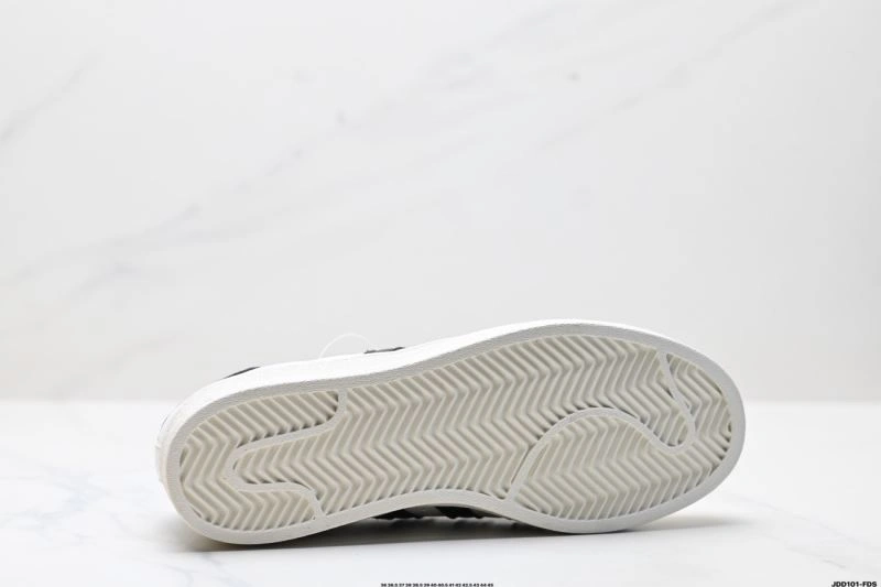 Flexible Adidas Superstar Shoes 152