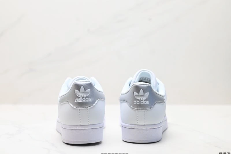 Flexible Adidas Superstar Shoes 72