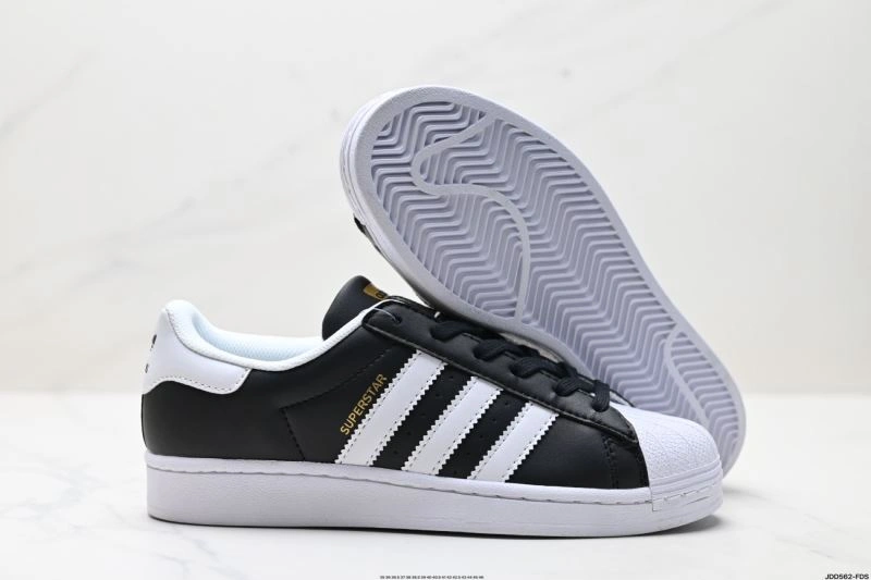 Attractive Adidas Superstar Shoes 74