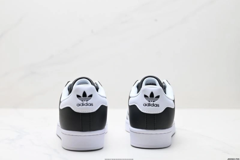 Attractive Adidas Superstar Shoes 74