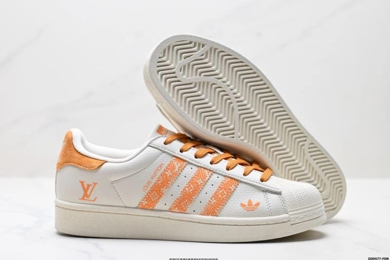 Sleek Adidas Superstar Shoes 68