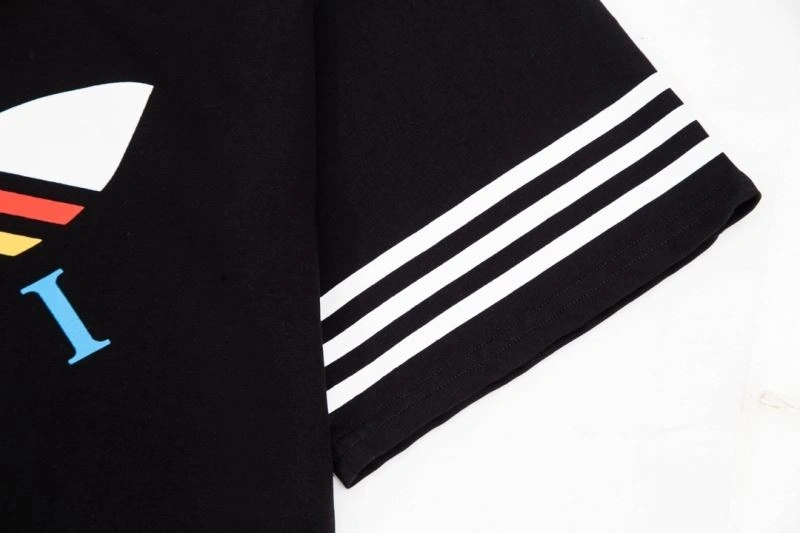 UrbanChic Adidas T-Shirts 94925