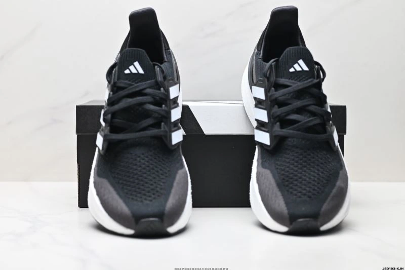 Adidas Ultra Boost Shoes Lightweight 838