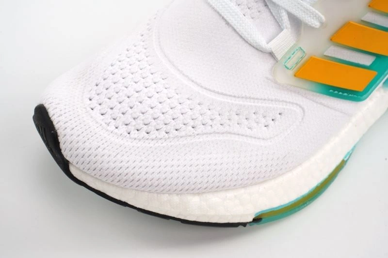 Minimalist Adidas Ultra Boost Shoes 78
