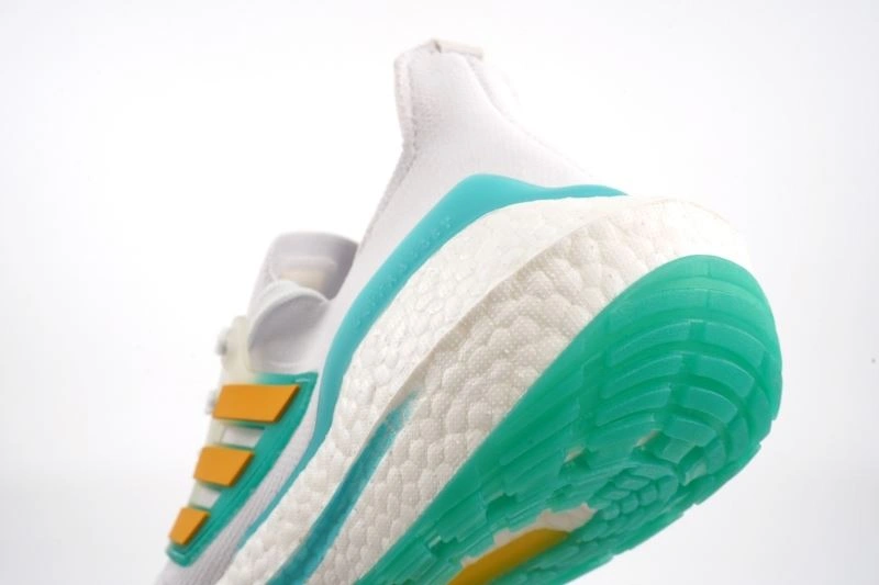 Minimalist Adidas Ultra Boost Shoes 78