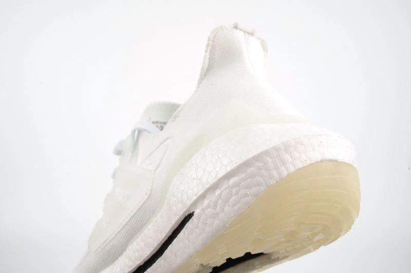 WellDesigned Adidas Ultra Boost Shoes 63