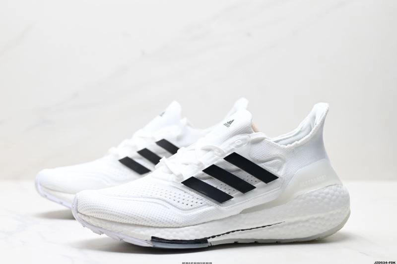 Adidas Ultra Boost Shoes Refined 40