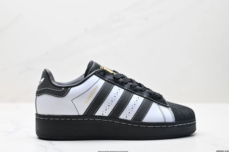 Snug Adidas XLG Shoes 840