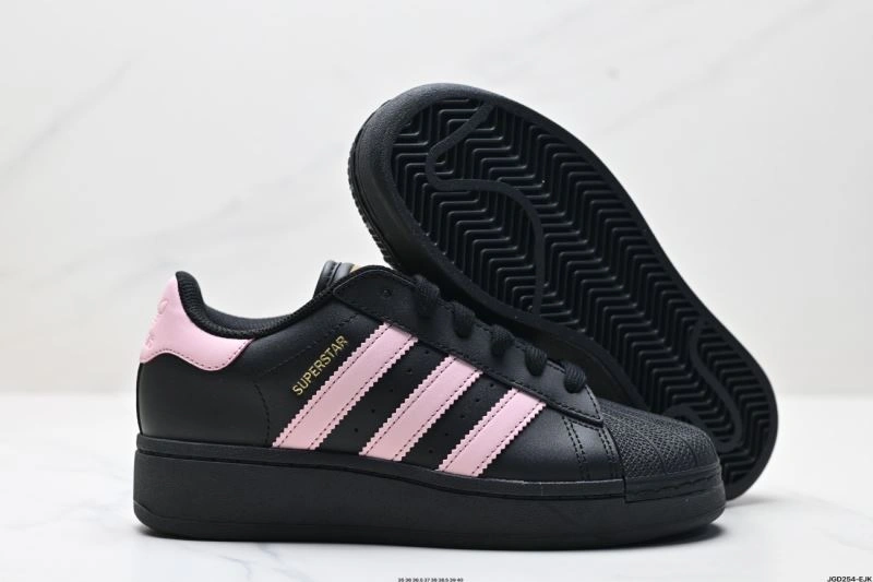 FlexibleFit Adidas XLG Shoes 833
