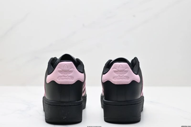 FlexibleFit Adidas XLG Shoes 833