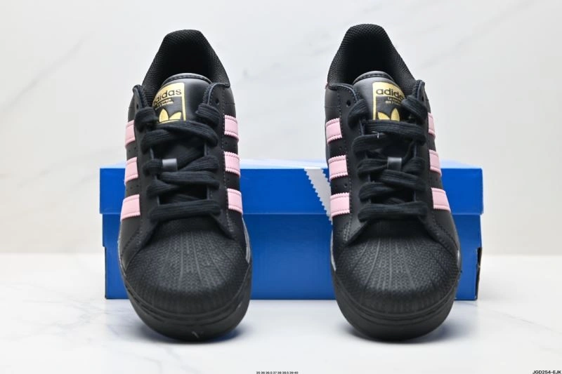 FlexibleFit Adidas XLG Shoes 833