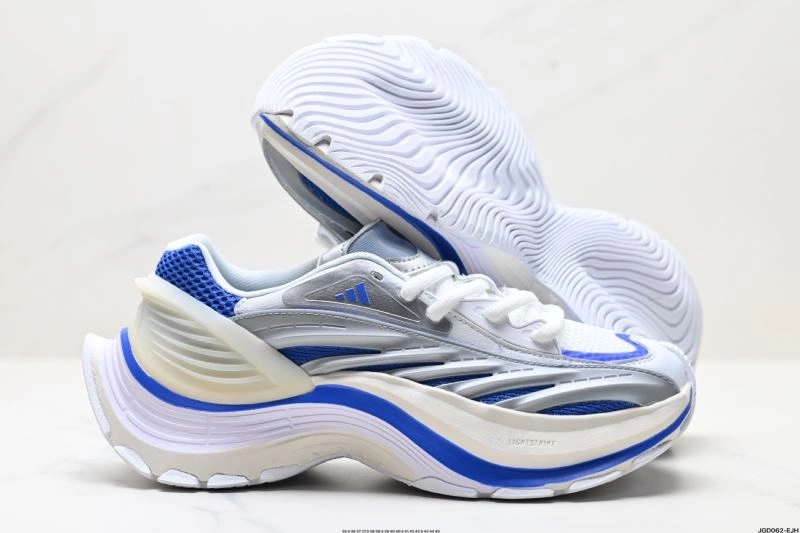 UrbanChic Adidas XLG Shoes 834