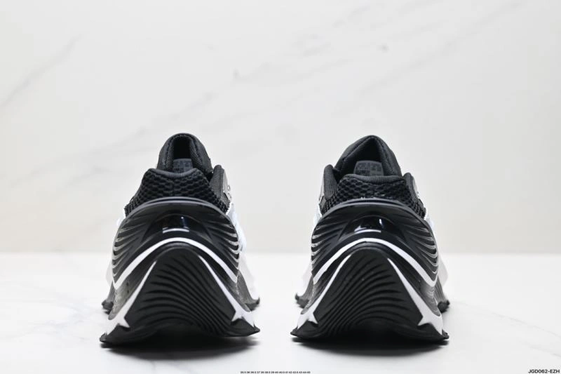 Adidas XLG Shoes Soft 820
