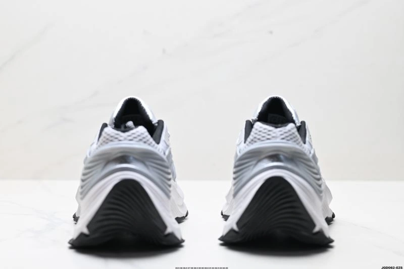 Effortless Adidas XLG Shoes 813
