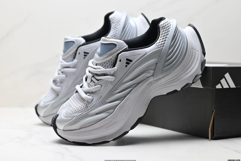 Effortless Adidas XLG Shoes 813
