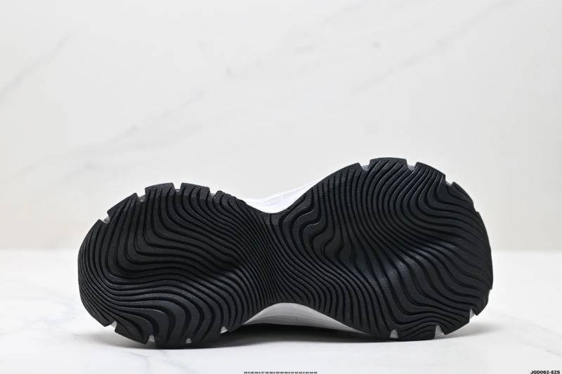 Effortless Adidas XLG Shoes 813