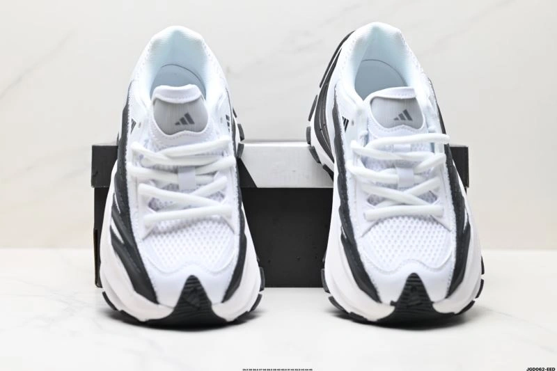 Adidas XLG Shoes WellDesigned 822
