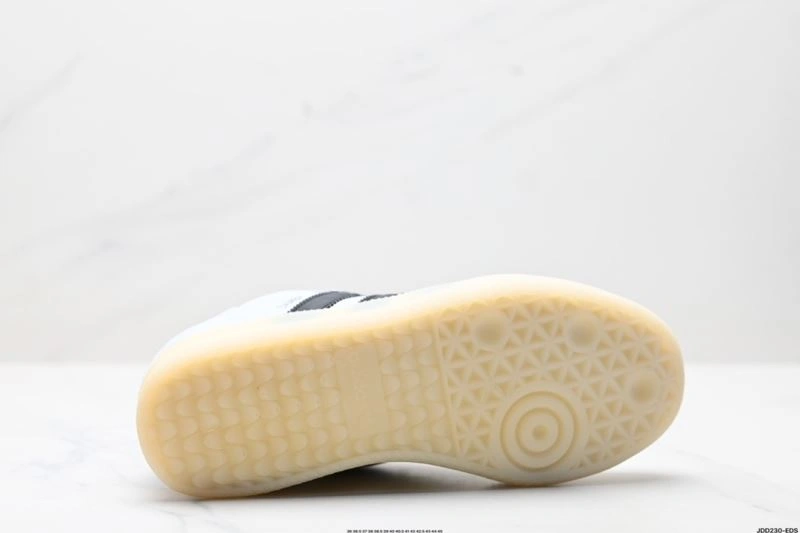 Adidas XLG Shoes OdorResistant 816