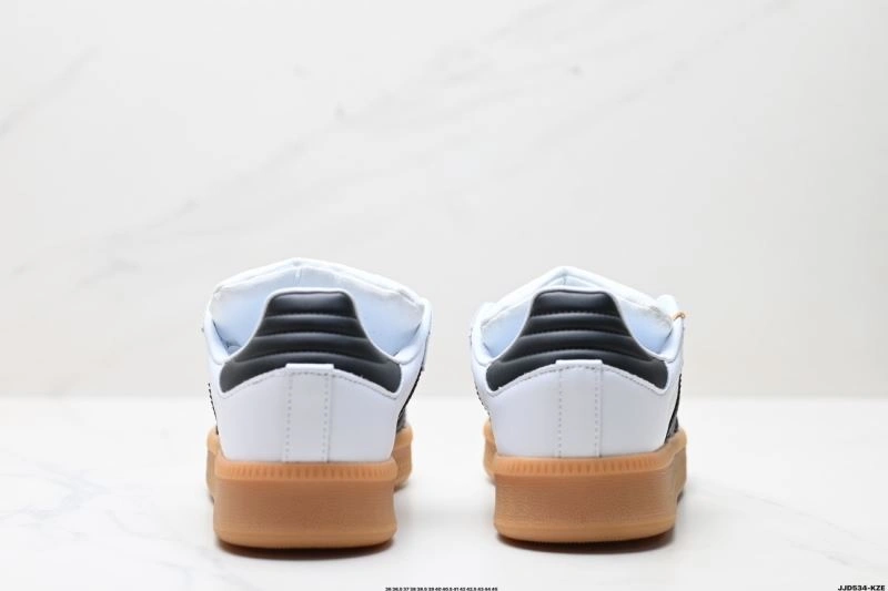 Lightweight Adidas XLG Shoes 25