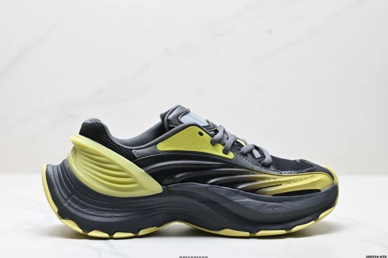 UrbanStyle Adidas XLG Shoes 14
