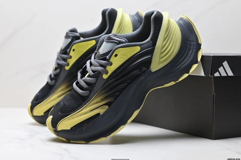 UrbanStyle Adidas XLG Shoes 14