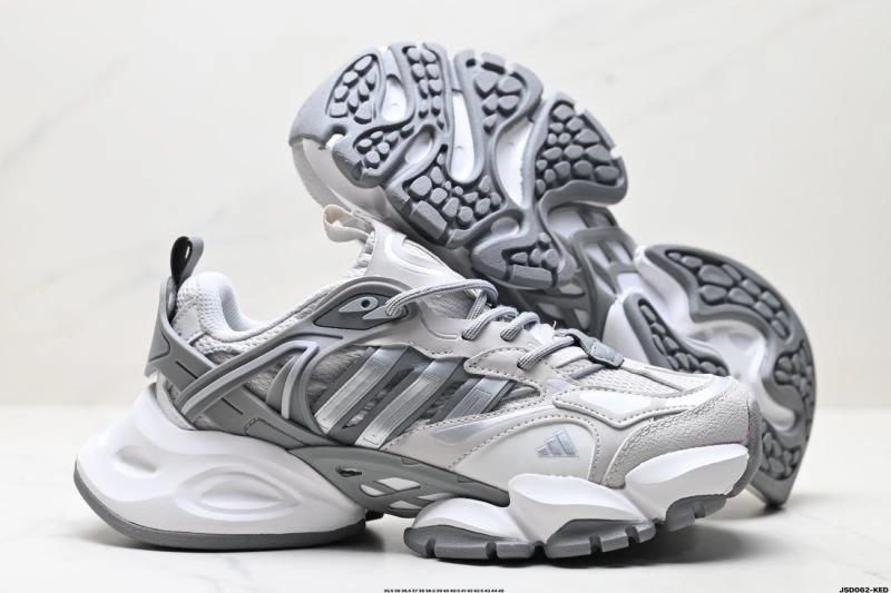 Compact Adidas XLG Shoes 34