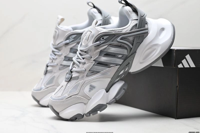 Compact Adidas XLG Shoes 34