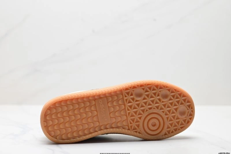 Adidas XLG Shoes EyeCatching 30