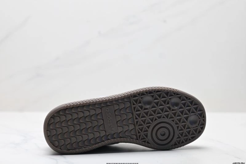 Fashionable Adidas XLG Shoes 17