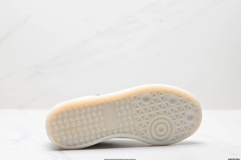 TimelessDesign Adidas XLG Shoes 36