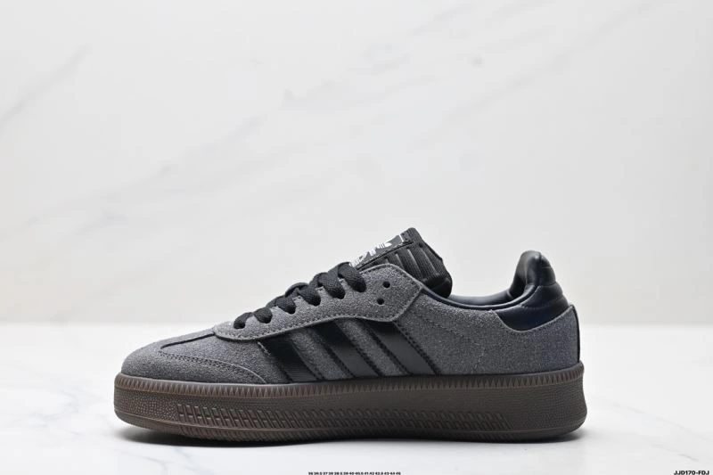 Youthful Adidas XLG Shoes 21