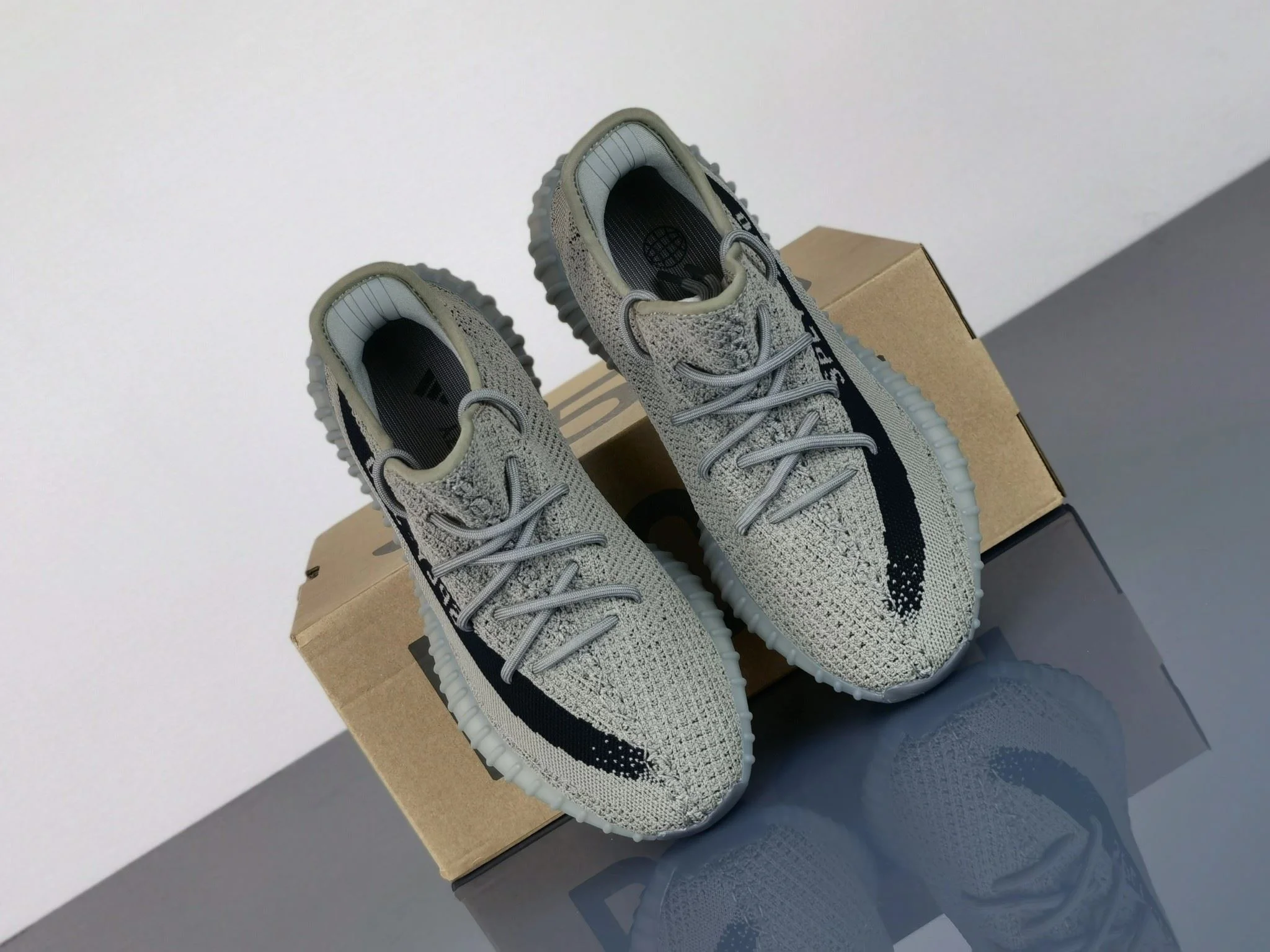 Flexible Adidas Yeezy 350 Shoes 16238