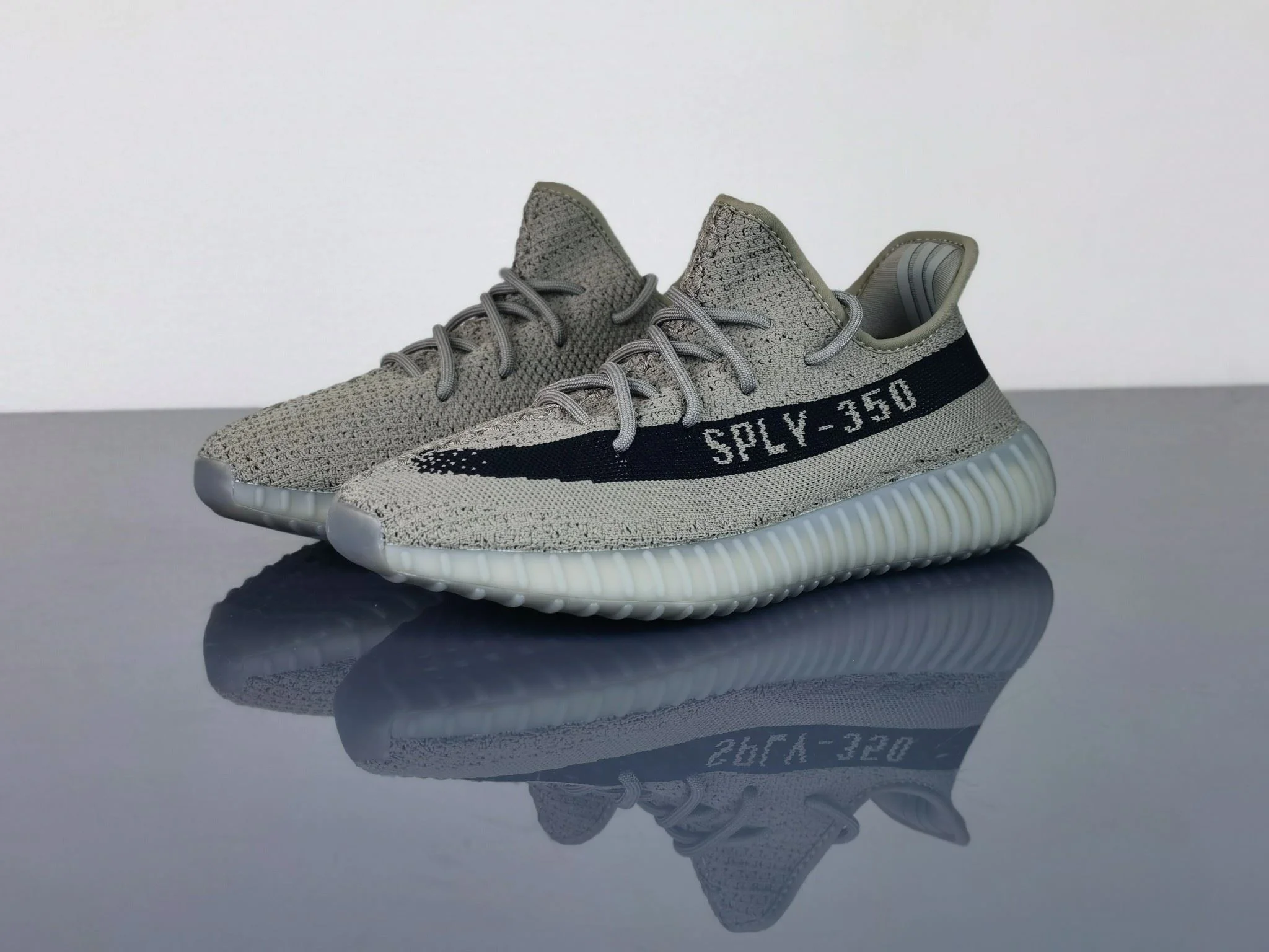 Flexible Adidas Yeezy 350 Shoes 16238