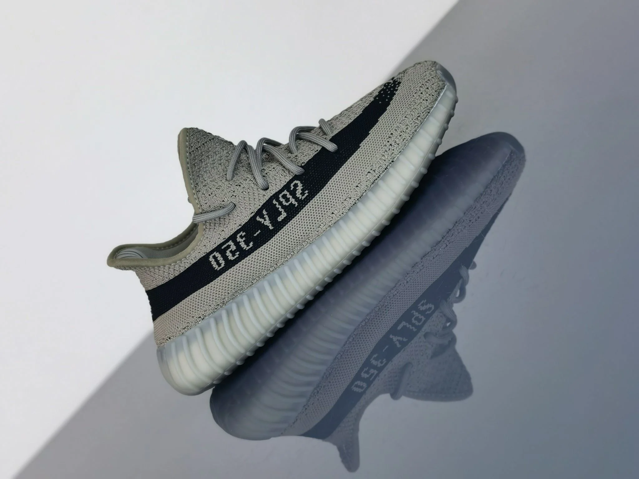 Flexible Adidas Yeezy 350 Shoes 16238