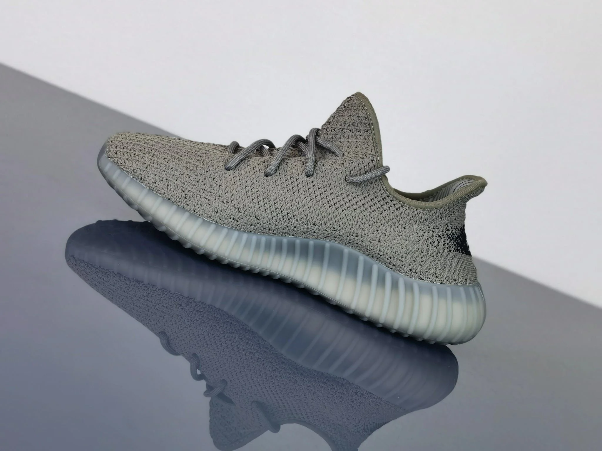 Flexible Adidas Yeezy 350 Shoes 16238
