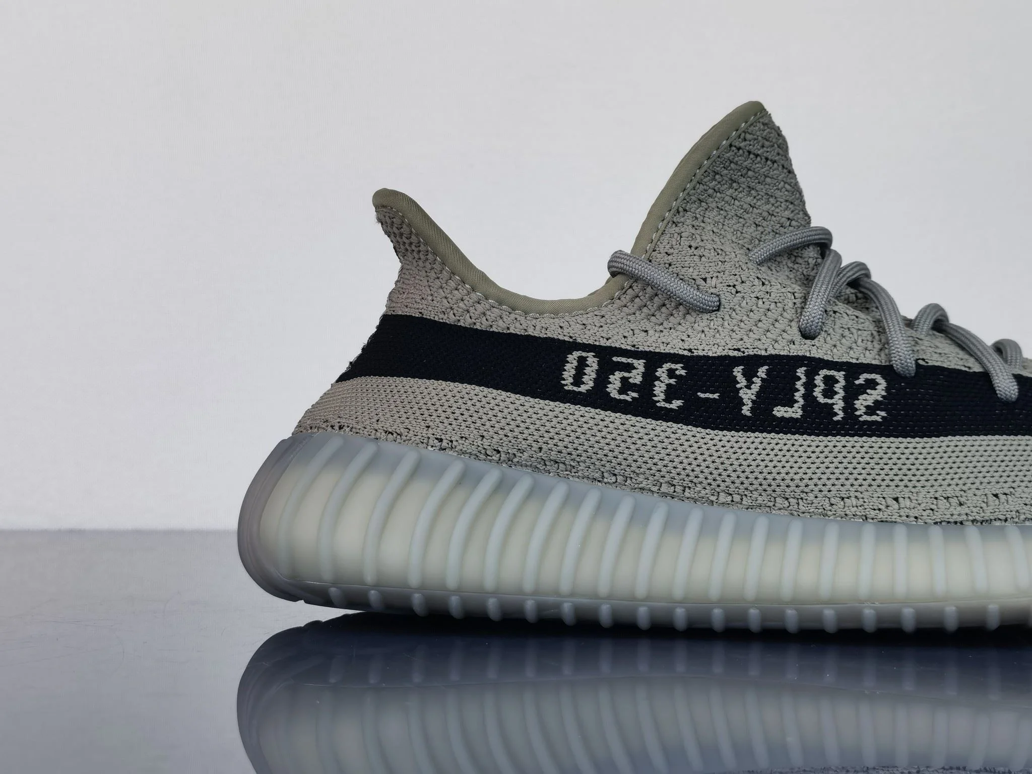 Flexible Adidas Yeezy 350 Shoes 16238