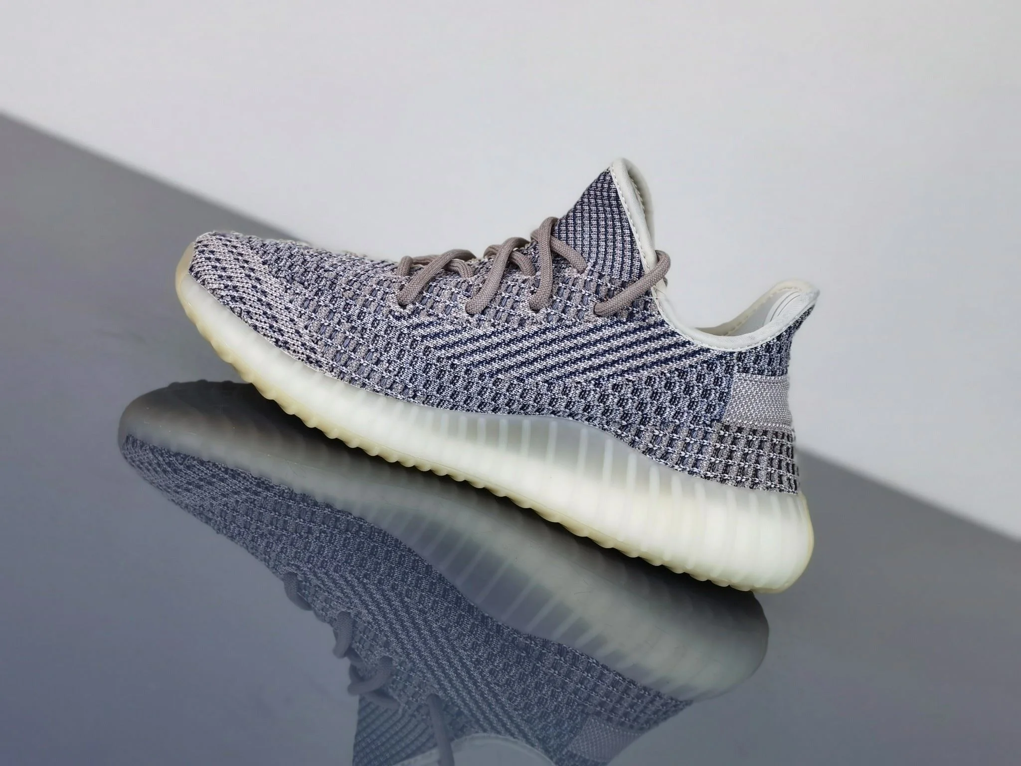 Stretchable Adidas Yeezy 350 Shoes 16244