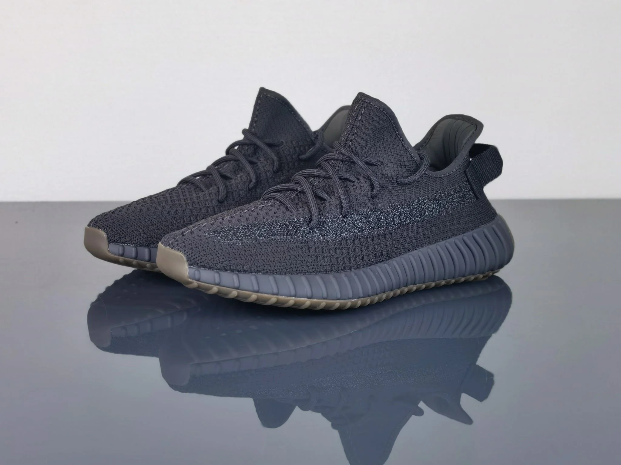 Elegant Adidas Yeezy 350 Shoes 16215