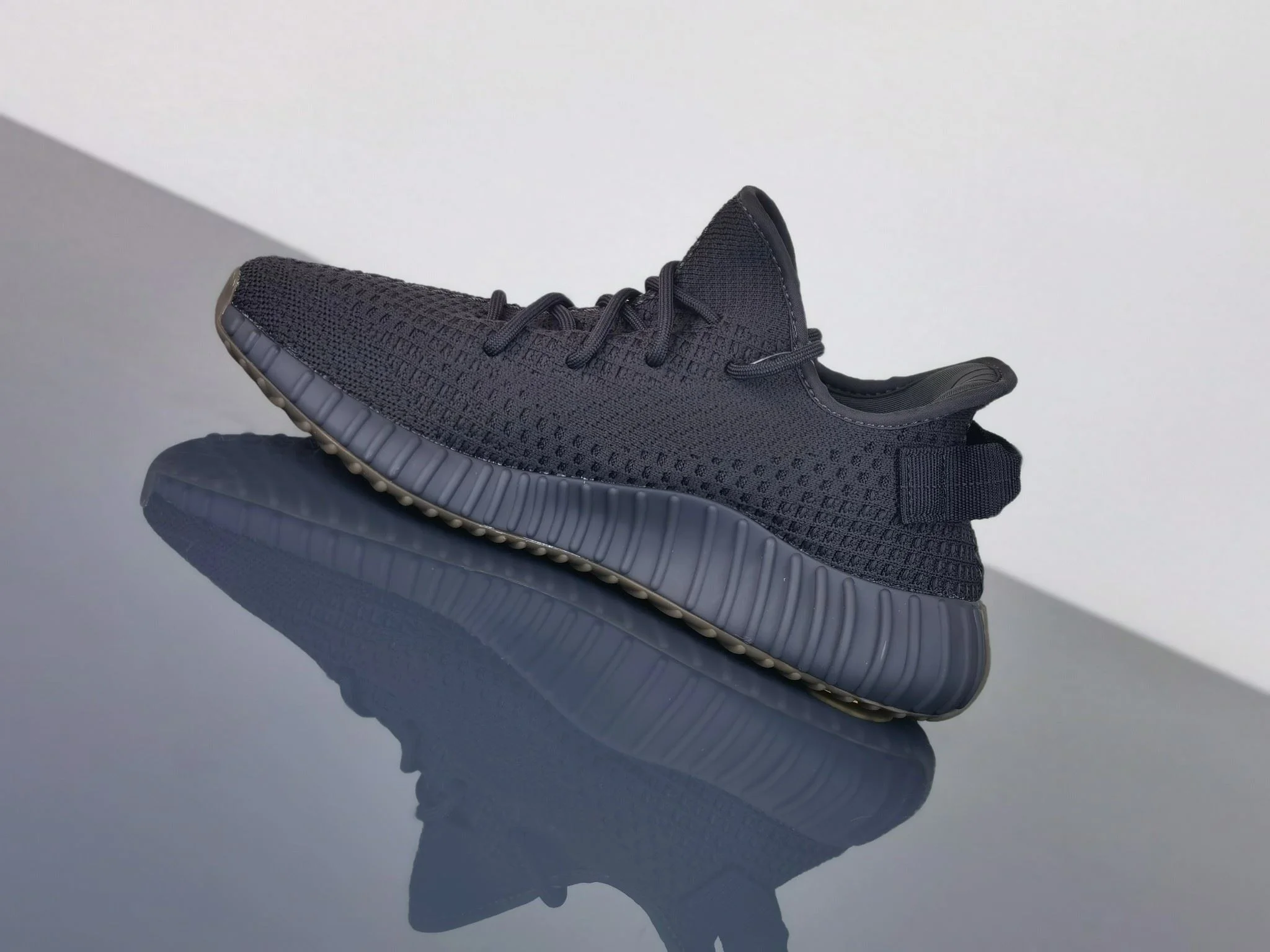 Elegant Adidas Yeezy 350 Shoes 16215