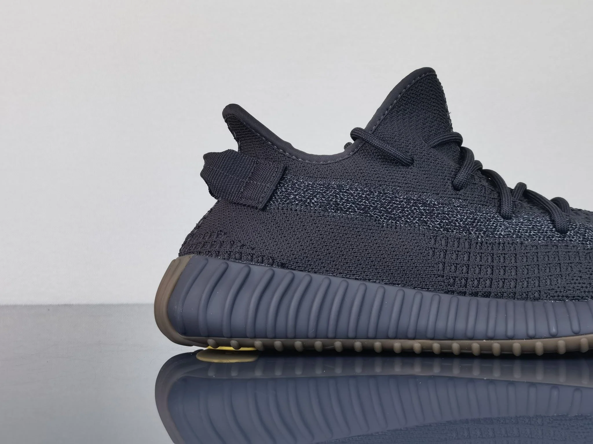 Elegant Adidas Yeezy 350 Shoes 16215