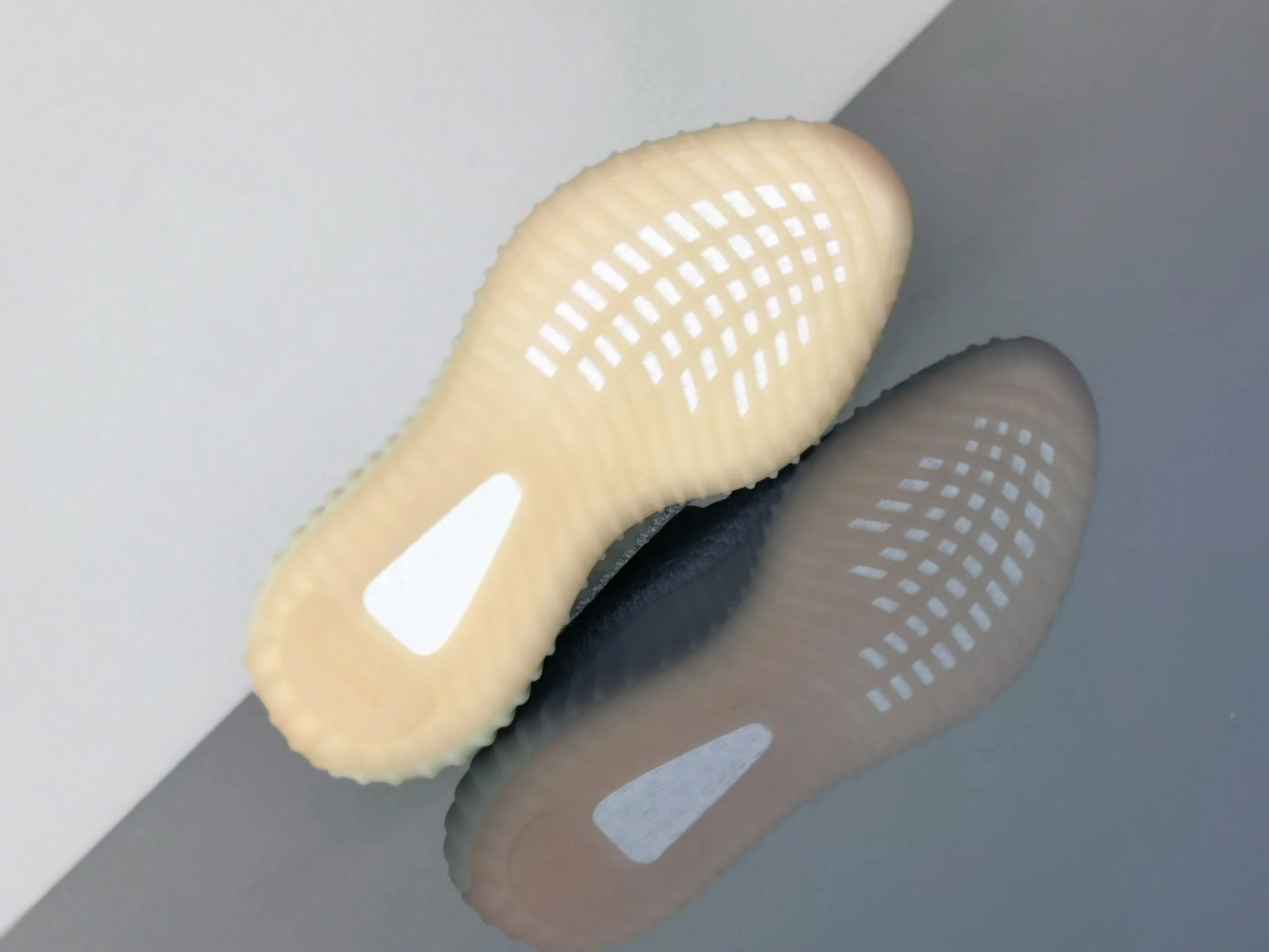 Stylish Adidas Yeezy 350 Shoes 16247