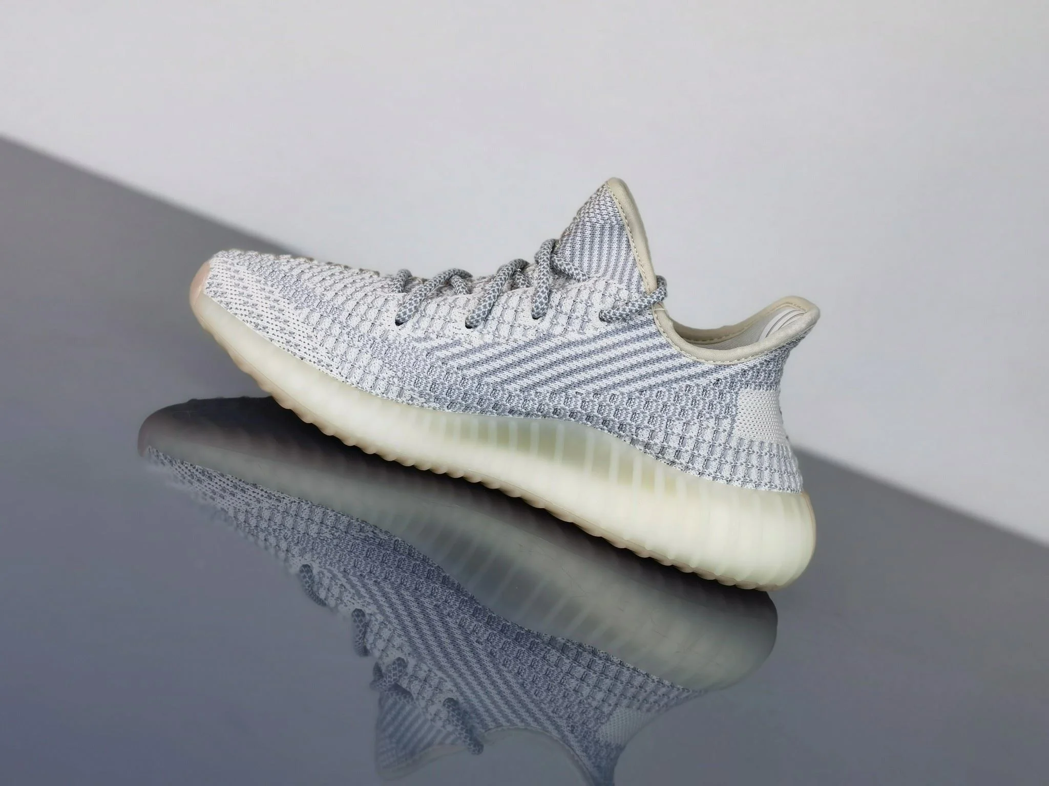 Stylish Adidas Yeezy 350 Shoes 16247