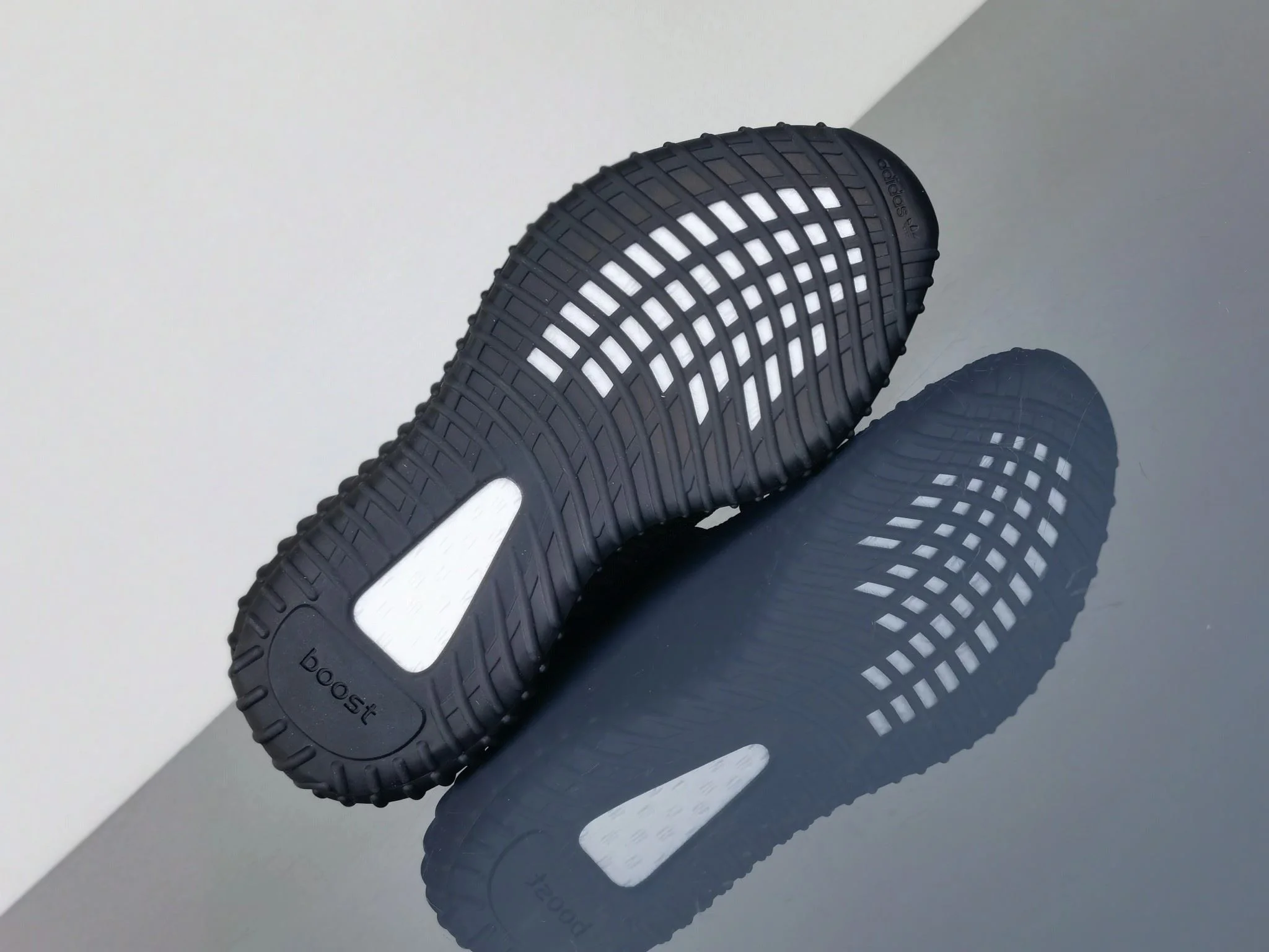 Refined Adidas Yeezy 350 Shoes 16199