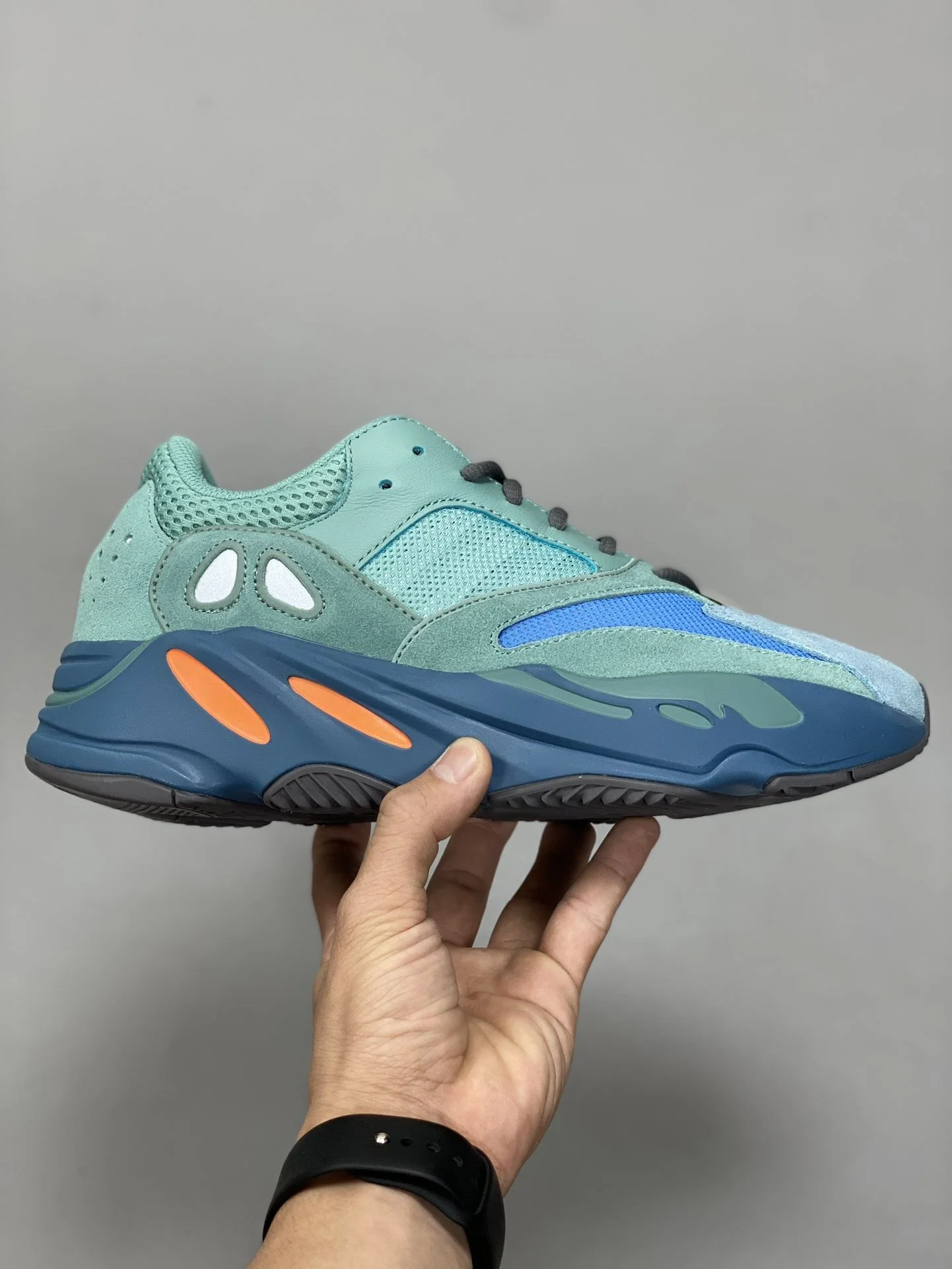 Stretchable Adidas Yeezy 700 Shoes 16245