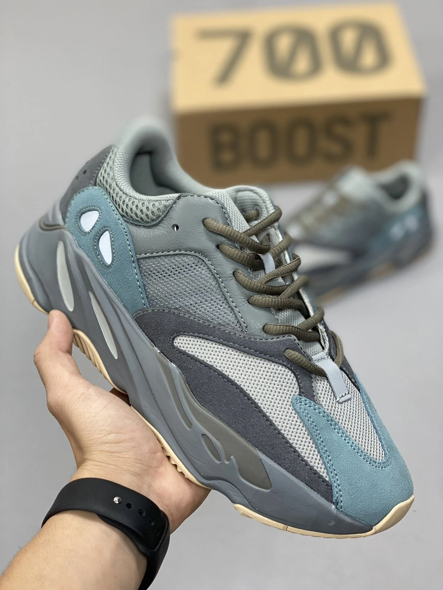 Adidas Yeezy 700 Shoes Snug 16177