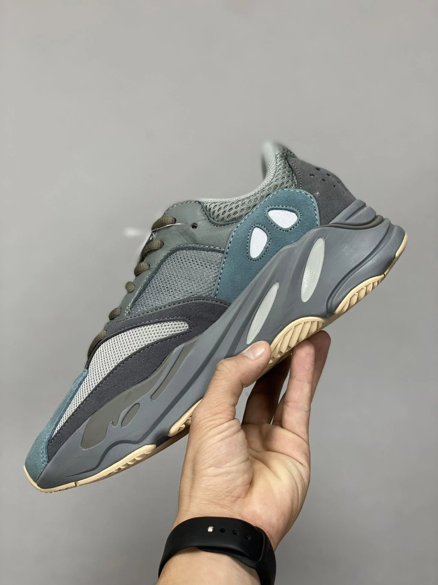 Adidas Yeezy 700 Shoes Snug 16177