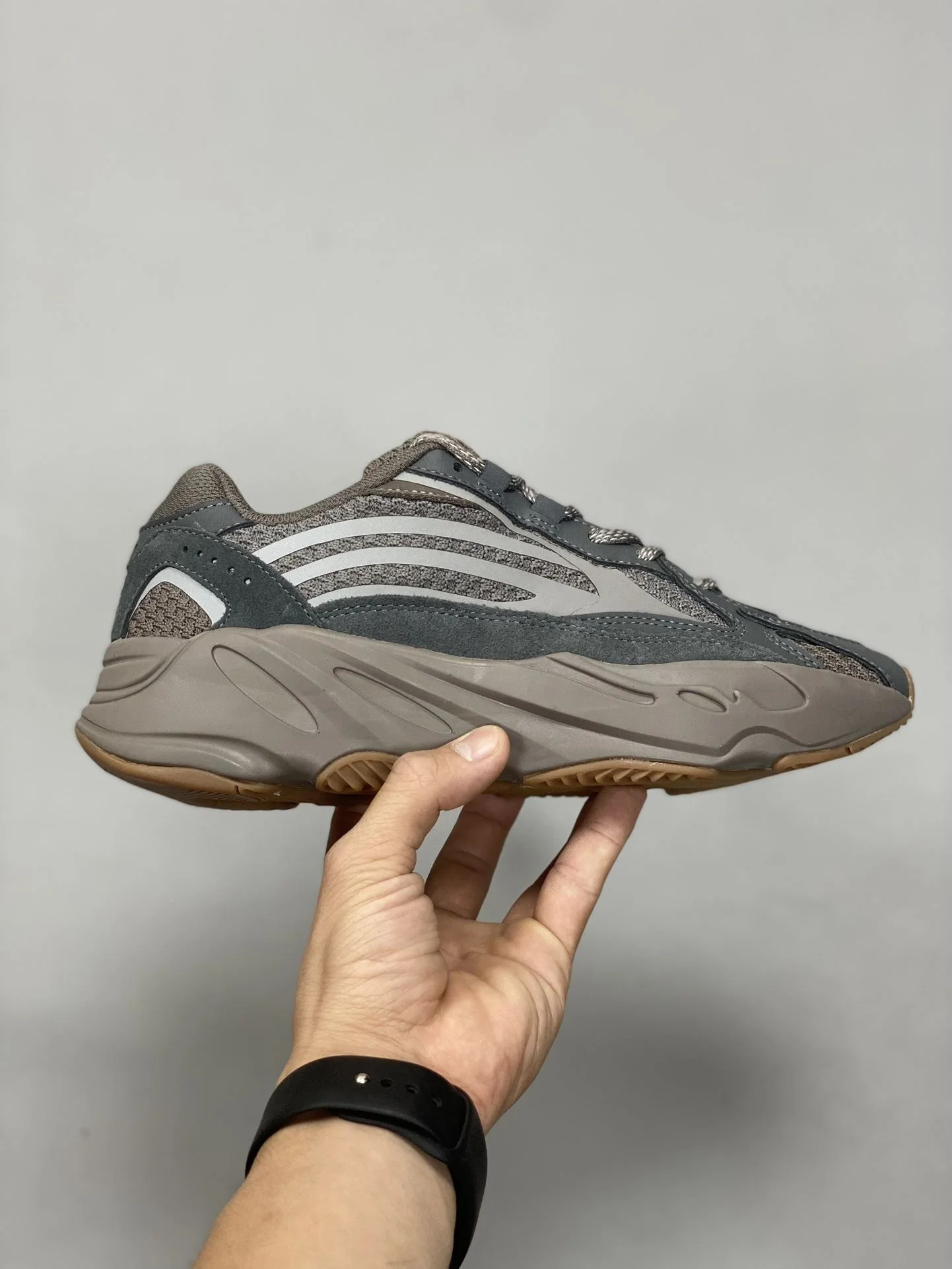 Adidas Yeezy 700 Shoes Durable 16174
